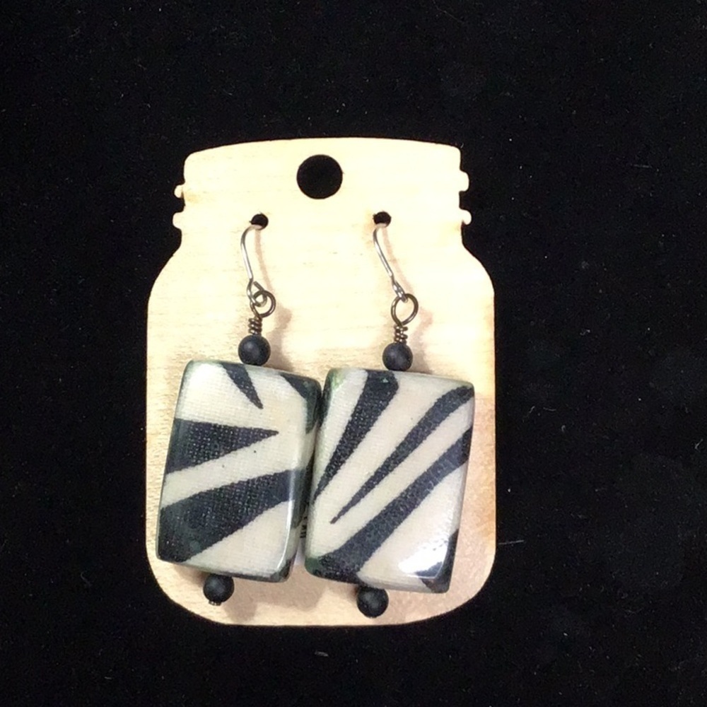 Zebra Earrings (23jj)